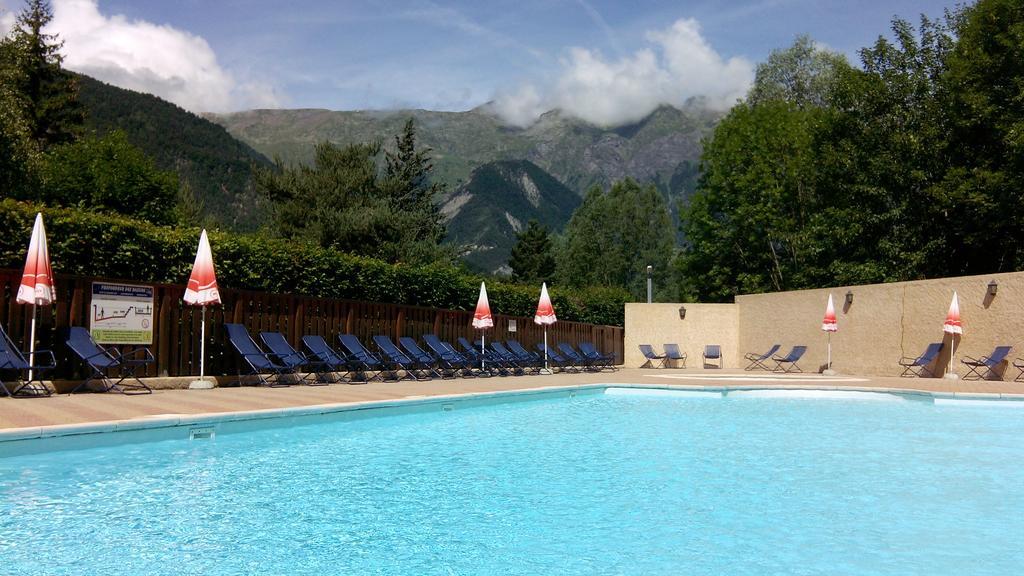 Le Bourg-dʼOisans Camping La Cascadeヴィラ エクステリア 写真