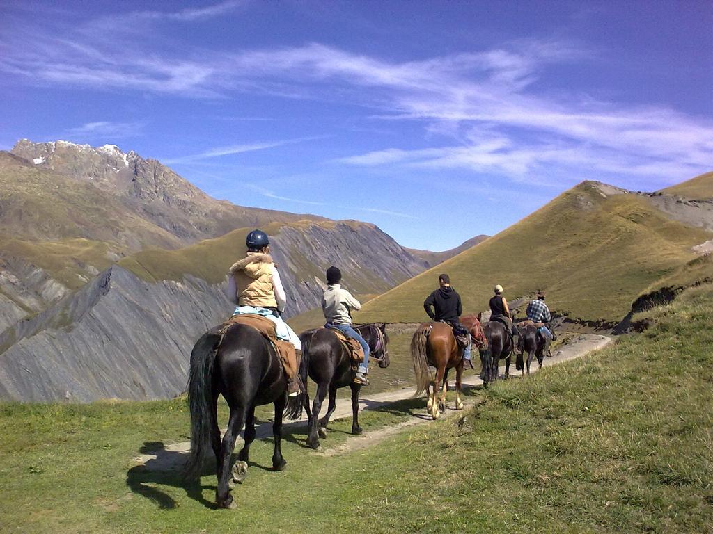 Le Bourg-dʼOisans Camping La Cascadeヴィラ エクステリア 写真